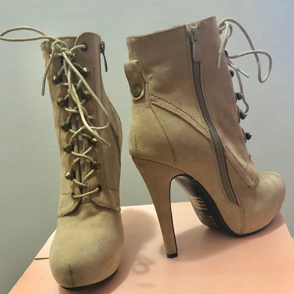 Heeled Bootie - Picture 4 of 5